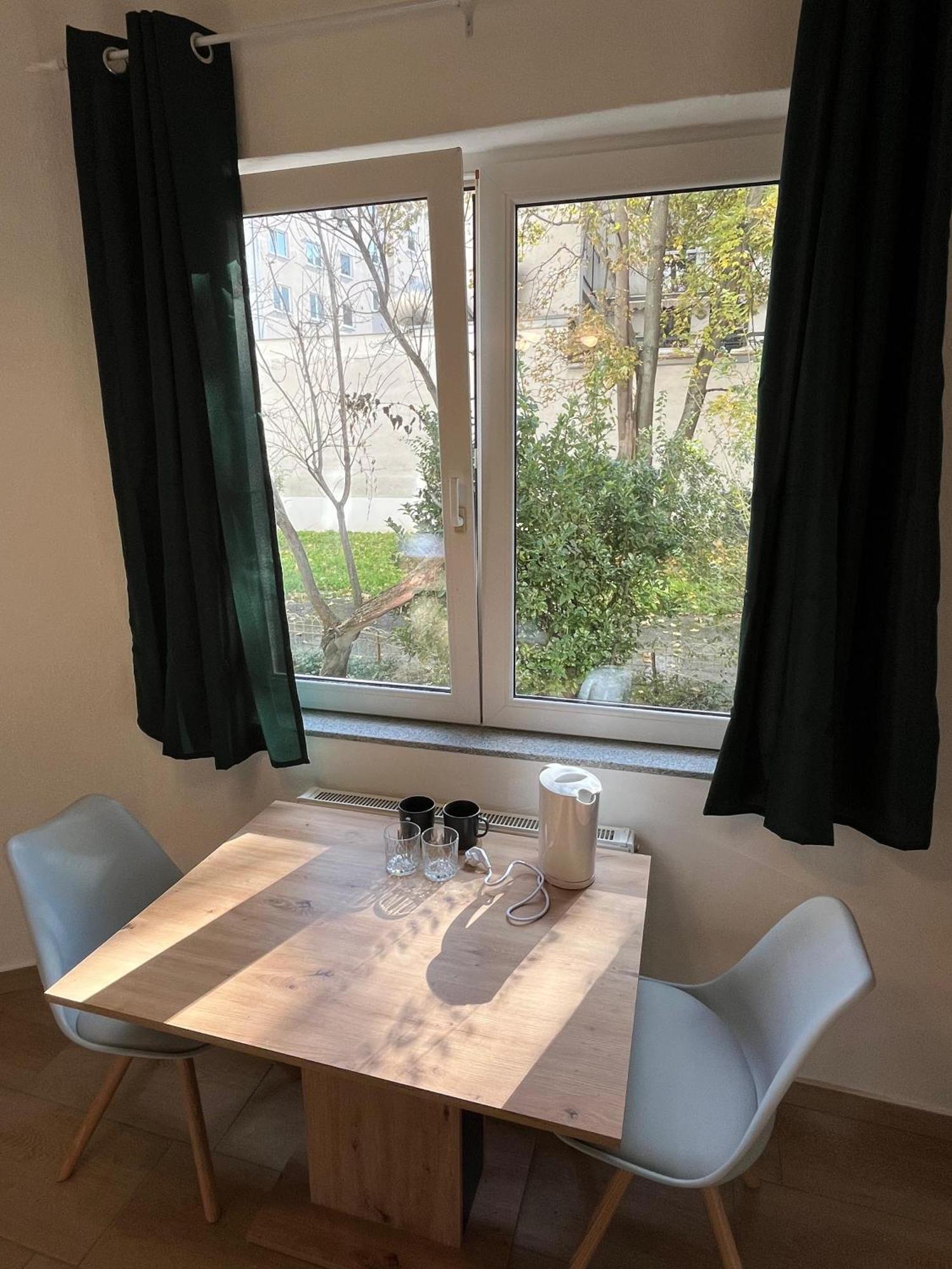 Traveler Lodging Vienne Extérieur photo