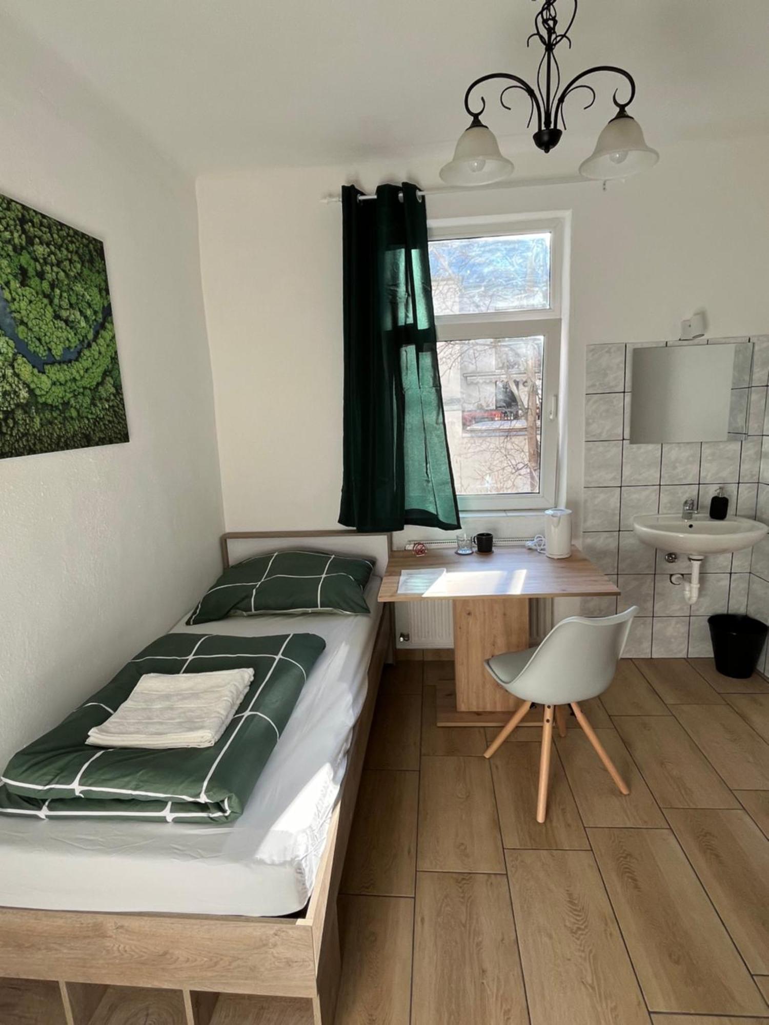 Traveler Lodging Vienne Extérieur photo